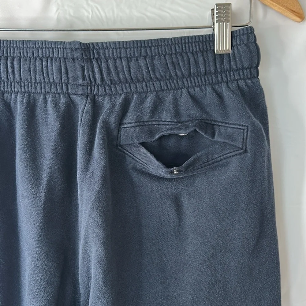 Under Armour sweatpants men’s size medium navy blue athletic pants athleisure - Picture 10 of 10